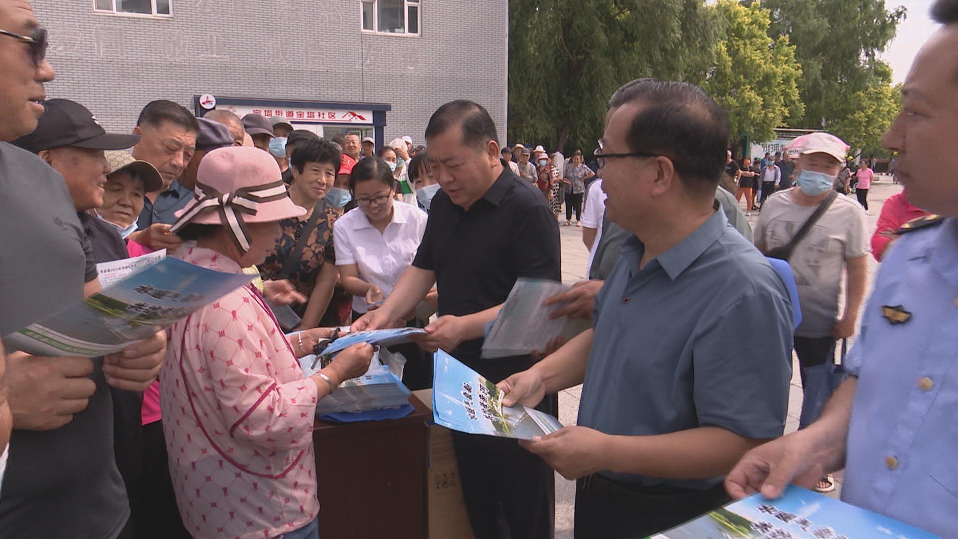 参与河长制主题宣传月活动.jpg